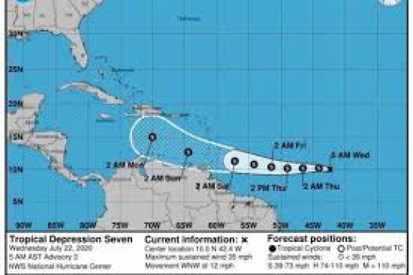 Gonzalo se fortalece y podría convertirse en huracán el jueves en su ruta al Caribe